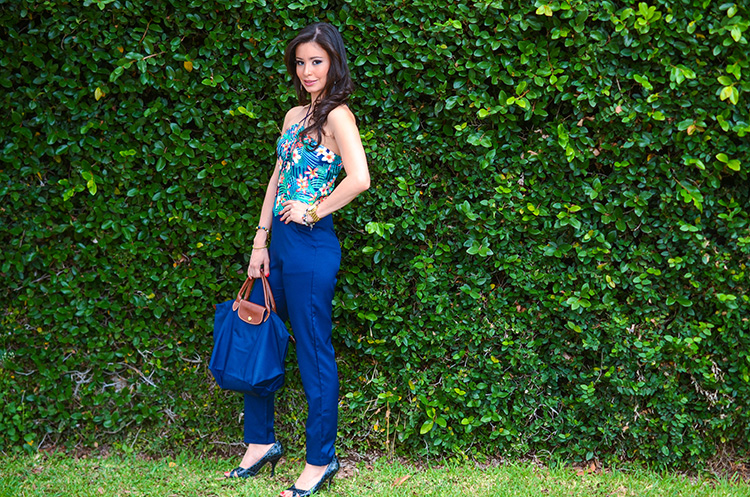 Fashion-Floral-Print-&-Navy-Jumpsuit-by-Sonia-Valdes_0474