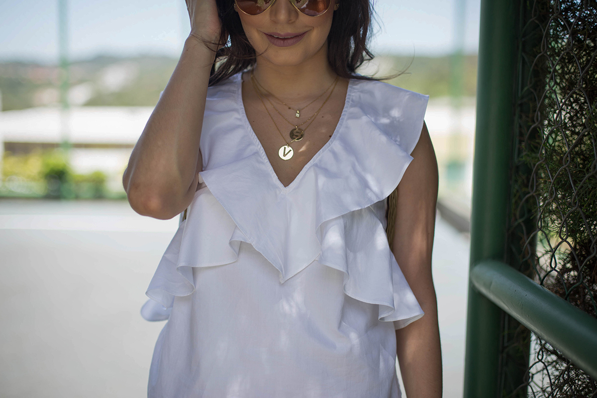 Combinación De Colores Clásicos En Un look Moderno Rojo, Azul y Blanco