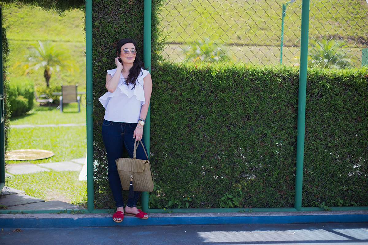 Combinación De Colores Clásicos En Un look Moderno Rojo, Azul y Blanco